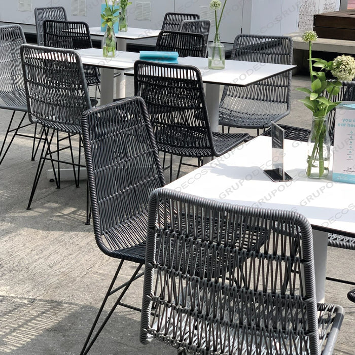 Proyecto de cafetería con terraza – Grupo Decos
